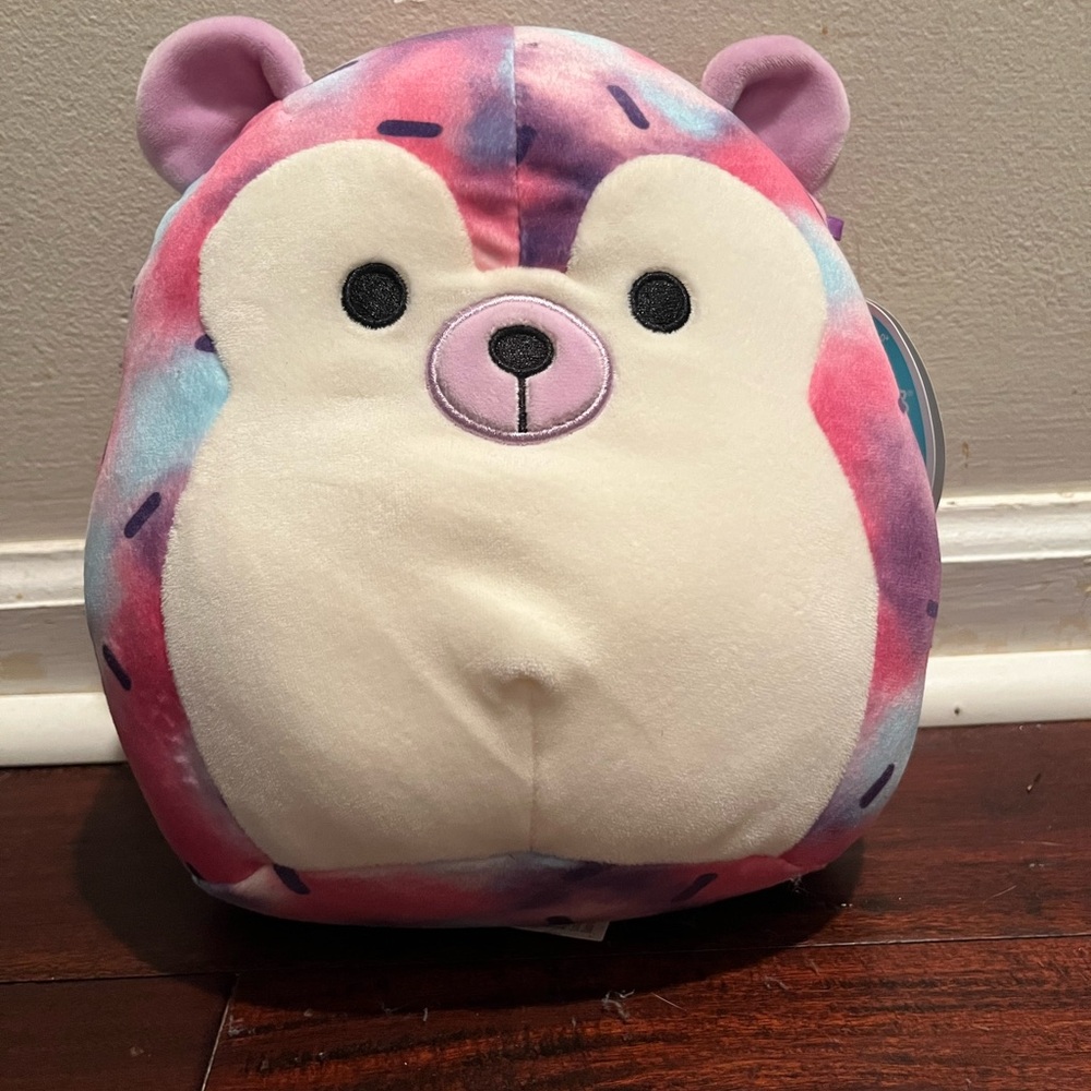 Yasmin the Hedgehog Squishmallow